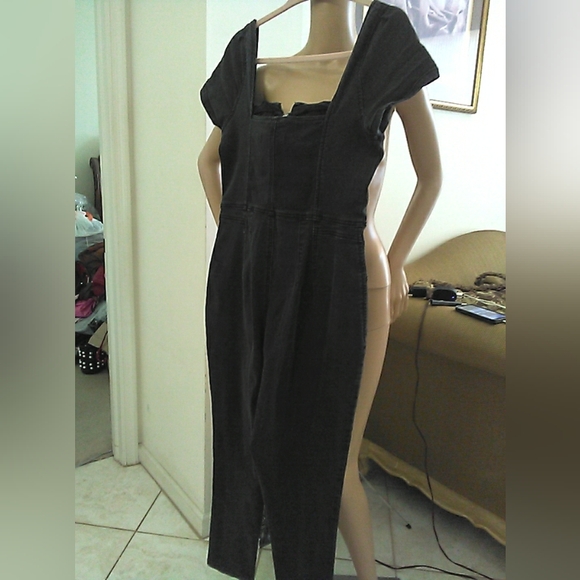 WE THE FREE Chic Black Denim Jumpsuit Front Zipper PKTS.STRETCHY SZ. LG 🔥🔥🔥🔥 - Picture 9 of 14